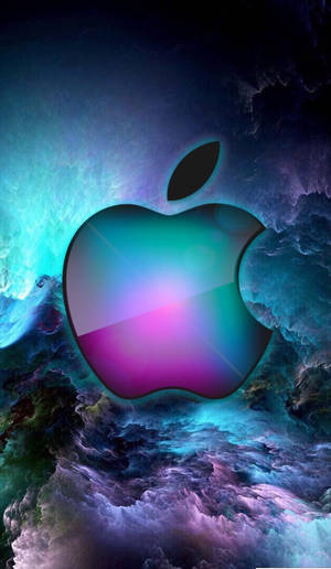 宇宙星雲中的發光Apple標誌，帶有紫色和藍綠色色調。