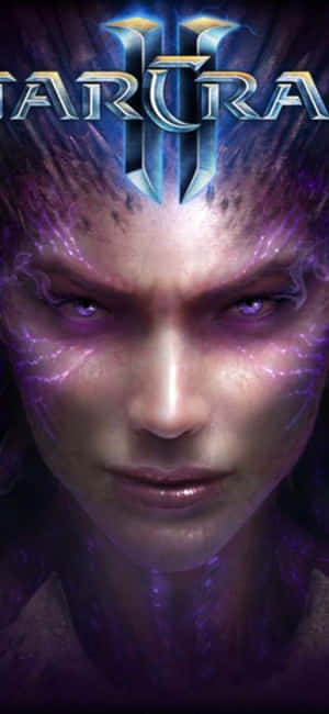 一個兇猛科幻女性，帶有發光的紫色血管和StarCraft II標誌。 — Vivo S2 壁紙