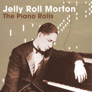 Jelly Roll Morton 身穿西裝在鋼琴旁，背景有紋理，帶有抽象的白色圓點和紅線。 — 美學拼貼 壁紙