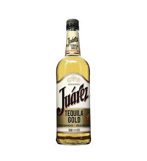 一瓶Juárez Tequila Gold，內有金色液體和醒目標籤。