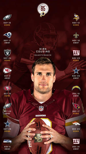 四分衛Kirk Cousins拿著橄欖球，周圍有NFL賽程。 — 運動 壁紙