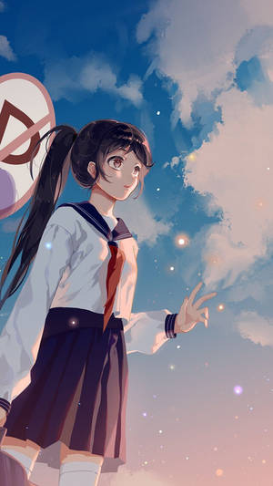 穿著校服的動漫女孩在星空暮色下微笑。 — 動漫女孩 壁紙