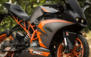 黑色橙色KTM RC 390運動電單車，外露車架。 — 機車 壁紙