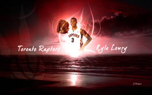身穿多倫多速龍隊球衣的籃球運動員 Kyle Lowry 在日落時分的海灘上發光。