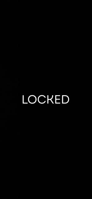 黑色背景，白色居中文字顯示單詞 LOCKED。