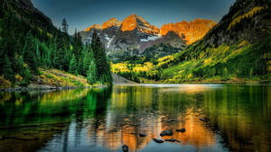 Maroon Bells 自然山景湖泊壁紙 — 1366x768 壁紙