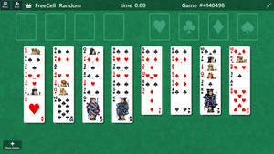 數位接龍遊戲介面，在綠色絨布上有撲克牌。