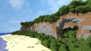 藍天下有懸崖和樹木的Minecraft海灘