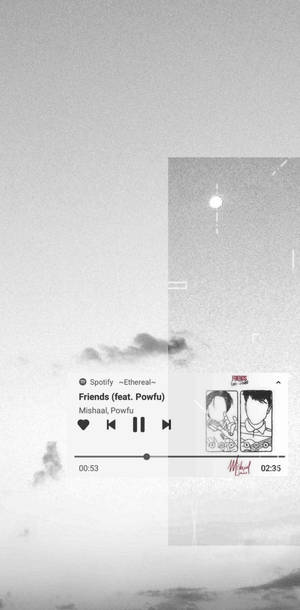 在雲天背景上的Spotify音樂播放器，帶有漫畫專輯封面。