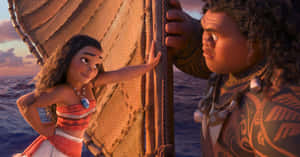 Moana 和 Maui 在帆船上，夕陽西下，海浪
