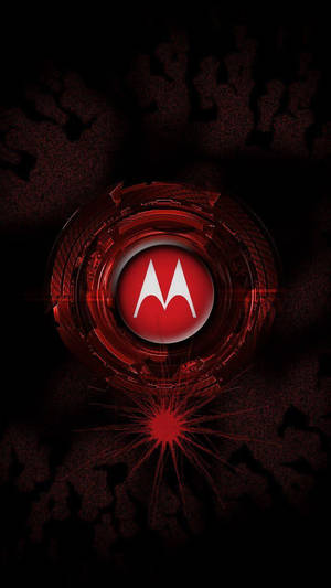 深色背景上發光圓形科技介面中的紅色Motorola標誌。 — Motorola 壁紙