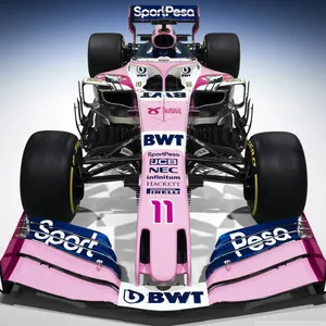 工作室燈光下的粉藍色一級方程式賽車,號碼11。