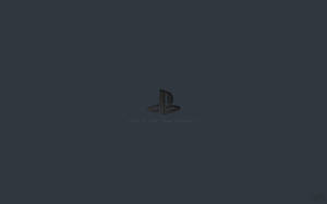 深灰色背景上的PlayStation標誌，下方有模糊文字。