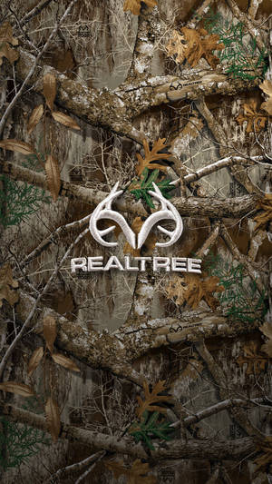 帶有樹枝和樹葉的 Realtree 迷彩圖案