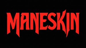黑色背景上紅色哥德式文字 MANESKIN