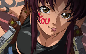 紫髮、臉頰上有紅色「You」紋身的動漫女孩拿著兩把手槍眨眼。