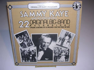 Sammy Kaye 大樂團復古專輯封面，帶有黑白照片和銀色飾邊。