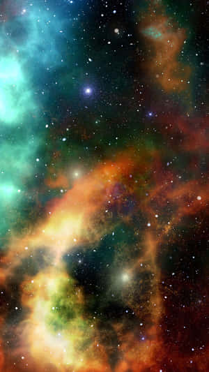 充滿活力的宇宙星雲，在星空背景下有漩渦狀的青色、橙色和黃色雲層。