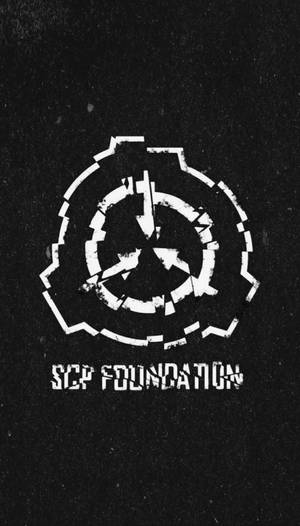 SCP Foundation標誌，帶有裂紋設計，位於深色紋理背景上。 — 火影忍者海報 壁紙