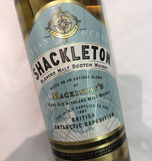 Shackleton 威士忌酒瓶標籤，以南極探險為主題。