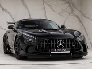 黑色Mercedes-AMG GT Black Series在大理石展廳中，帶有'Romans International'車牌。 — 平治 AMG 壁紙