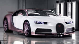 白色和玫瑰金色布加迪Chiron，藍色車頭燈，在一個有反射地板的工作室中。 — 布加迪 壁紙