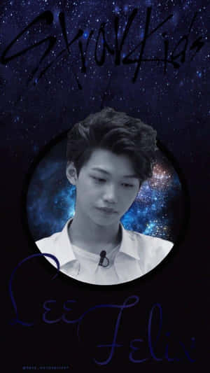 Lee Felix 的肖像，以繁星太空背景配上手寫文字。