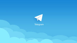 白色紙飛機標誌在雲朵上方，附有Telegram文字