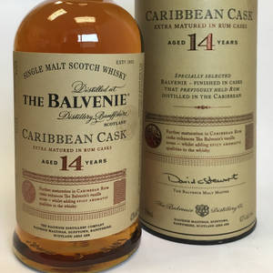 兩瓶Balvenie 14年Caribbean Cask威士忌，帶有詳細標籤。