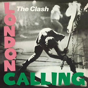 朋克樂隊 The Clash 在舞台上表演，帶有粗體粉紅色和綠色文字。
