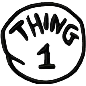 黑色刺繡補丁，圓圈內有「THING 1」字樣。