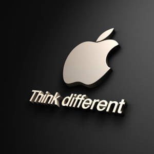 Apple標誌，帶有「Think different」口號，銀色在黑色背景上。