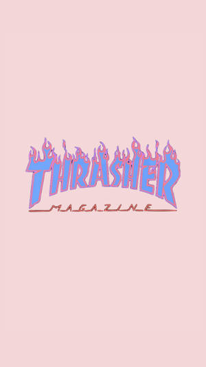 Thrasher Magazine 標誌，帶有火焰設計，背景為粉紅色。