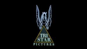 TriStar Pictures 標誌，金色三角形內有一隻發光的飛馬。