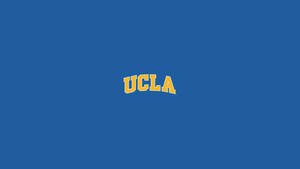 藍色背景上的黃色UCLA標誌