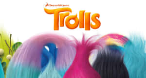 彩色巨魔頭髮與DreamWorks Trolls標誌