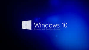 Windows 10 標誌在藍色漸變背景上，附有標語