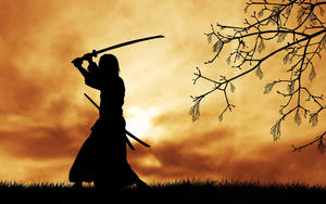 武士剪影，夕陽下持刀，伴隨光禿樹枝。
