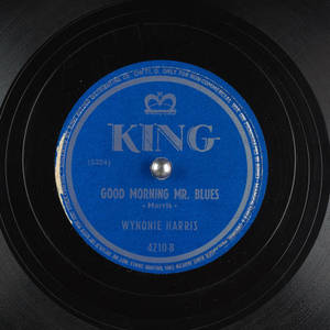 King Records黑膠唱片標籤特寫，中心係藍色，文字係銀色。