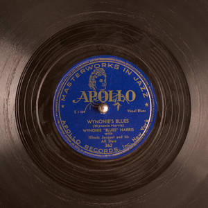 復古Apollo Records黑膠唱片標籤的特寫。