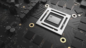 特寫鏡頭：電路板上的 Xbox 4K 遊戲處理器。