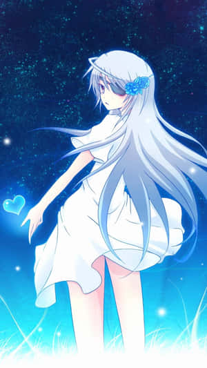 銀髮戴眼罩的動漫少女在星空下伸手觸向一顆發光的心。