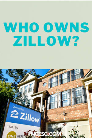 Zillow 房地產標誌在磚房和綠樹前。