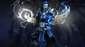 擁有藍色頭髮和黑色翅膀的奇幻戰士施放電擊魔法。 — 魔法 GIF 壁紙