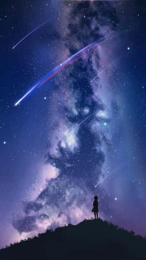 一個人在山丘上的剪影，觀看帶有流星的星空宇宙天空。 — 天空美學 壁紙