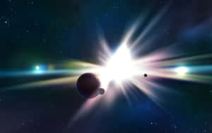 行星在佈滿星辰的宇宙空間中繞著一顆耀眼恆星運行。 — 月色夜空 壁紙