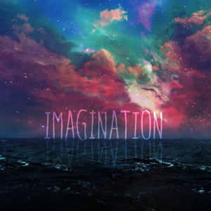 宇宙星雲倒映在海洋中，上方有發光的「imagination」字樣。 — iPad Pro 壁紙