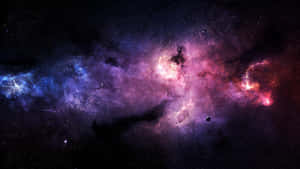 充滿活力的宇宙星雲，帶有星星和一顆小行星在深空中。 — 淺紫色美學動態圖 壁紙