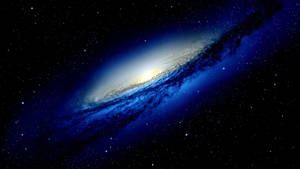 一個發光的螺旋星系，帶有藍色旋臂和明亮的核心，被星星環繞。 — 太空 壁紙