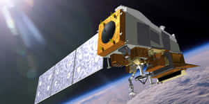 帶有太陽能板的衛星在太空中繞地球運行 — 行星 壁紙